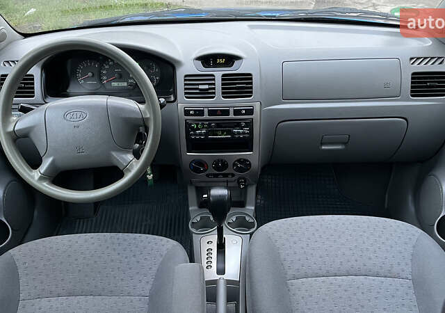 Синій Кіа Ріо, об'ємом двигуна 1.49 л та пробігом 167 тис. км за 4700 $, фото 40 на Automoto.ua