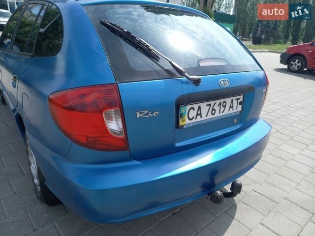 Синий Киа Рио, объемом двигателя 1.34 л и пробегом 262 тыс. км за 2600 $, фото 5 на Automoto.ua