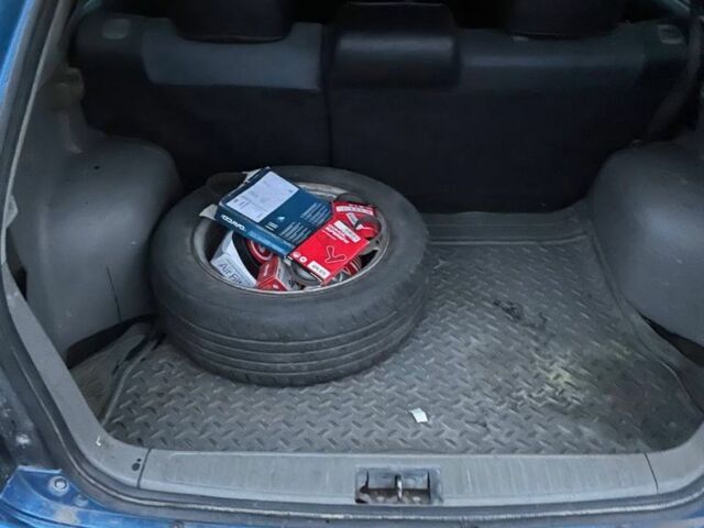 Кіа Ріо 2003 у Белой Церкве на Automoto.ua Синій Кіа Ріо, об'ємом двигуна 1.5 л та пробігом 214 тис. км за 2800 $, фото 10 на Automoto.ua