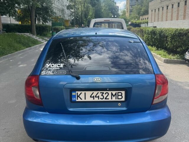 Синий Киа Рио, объемом двигателя 1.34 л и пробегом 250 тыс. км за 3000 $, фото 3 на Automoto.ua