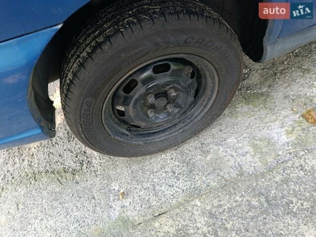 Синій Кіа Ріо, об'ємом двигуна 1.5 л та пробігом 218 тис. км за 3351 $, фото 8 на Automoto.ua