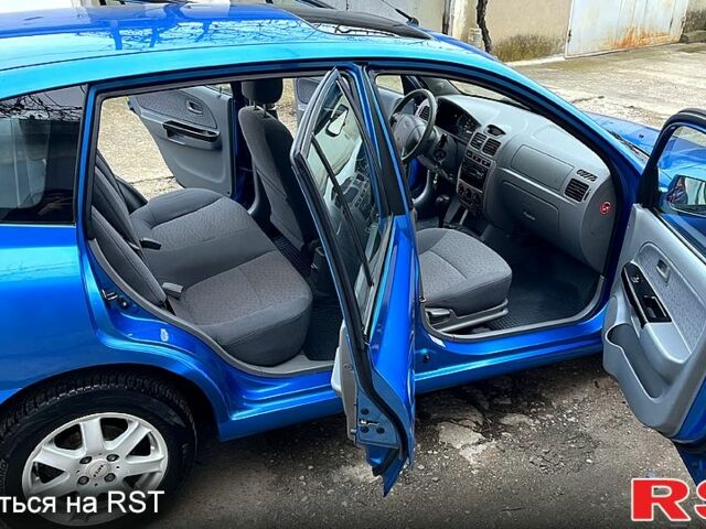 Синій Кіа Ріо, об'ємом двигуна 1.5 л та пробігом 167 тис. км за 4700 $, фото 4 на Automoto.ua