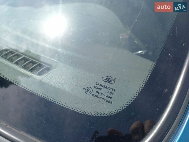 Синий Киа Рио, объемом двигателя 1.34 л и пробегом 262 тыс. км за 2600 $, фото 14 на Automoto.ua