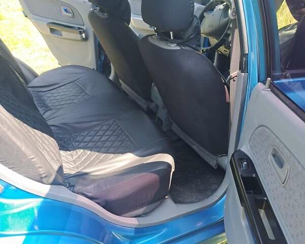 Синій Кіа Ріо, об'ємом двигуна 1.34 л та пробігом 230 тис. км за 3300 $, фото 5 на Automoto.ua