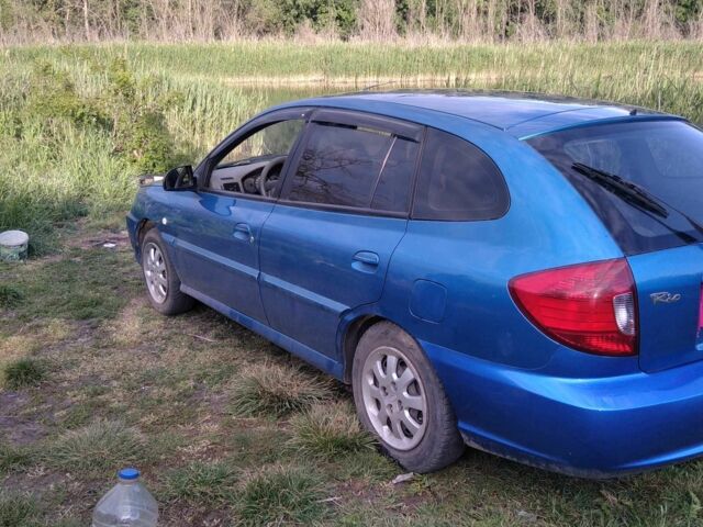 Синий Киа Рио, объемом двигателя 1.3 л и пробегом 217 тыс. км за 2471 $, фото 4 на Automoto.ua