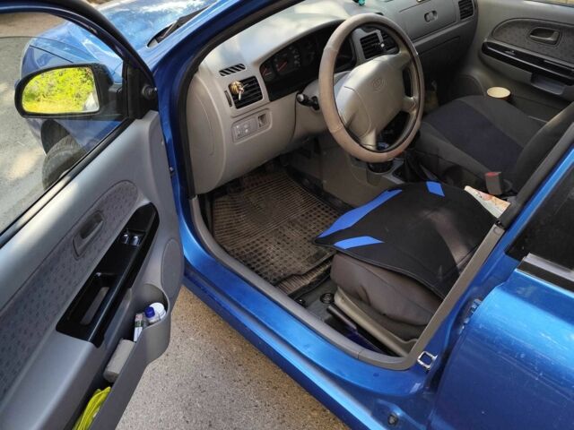 Синий Киа Рио, объемом двигателя 1.3 л и пробегом 92 тыс. км за 3600 $, фото 7 на Automoto.ua