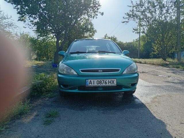 Зеленый Киа Рио, объемом двигателя 1.5 л и пробегом 270 тыс. км за 2600 $, фото 1 на Automoto.ua