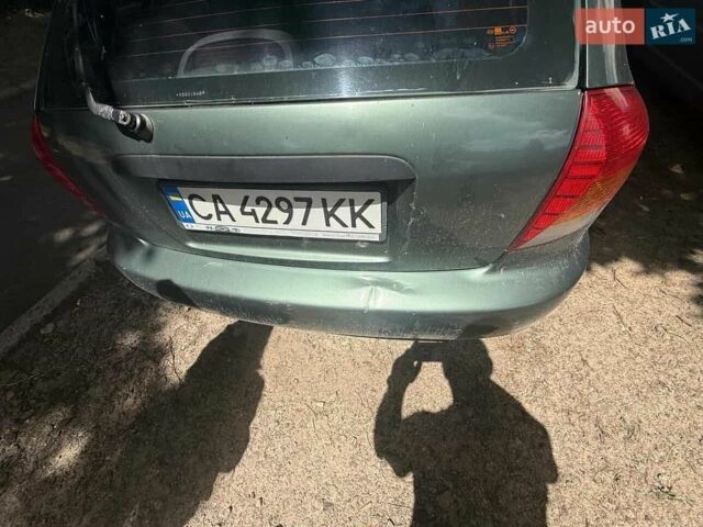 Зелений Кіа Ріо, об'ємом двигуна 1.5 л та пробігом 100 тис. км за 1999 $, фото 4 на Automoto.ua
