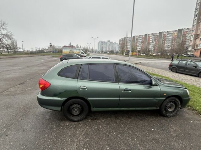 Зеленый Киа Рио, объемом двигателя 1.5 л и пробегом 235 тыс. км за 2600 $, фото 3 на Automoto.ua