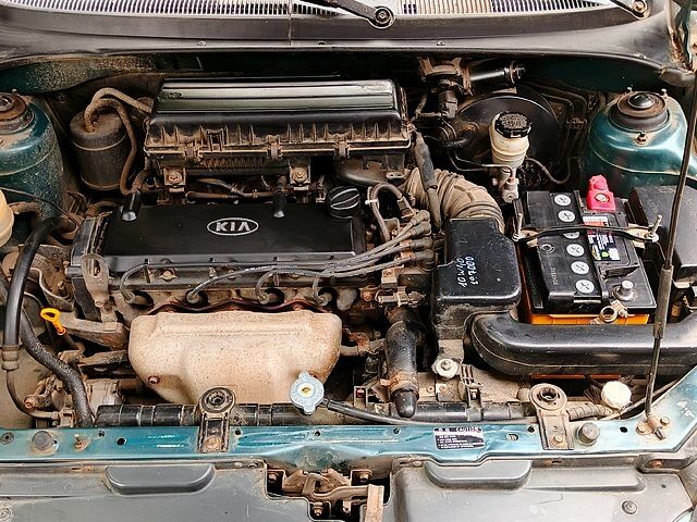 Зелений Кіа Ріо, об'ємом двигуна 1.3 л та пробігом 557 тис. км за 2500 $, фото 2 на Automoto.ua