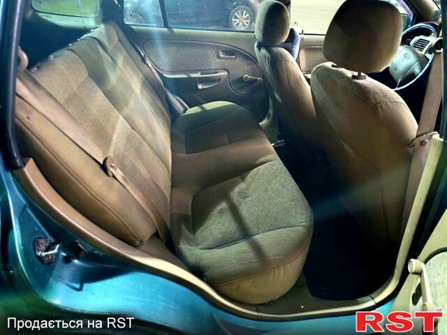 Зеленый Киа Рио, объемом двигателя 1.3 л и пробегом 0 тыс. км за 2500 $, фото 9 на Automoto.ua