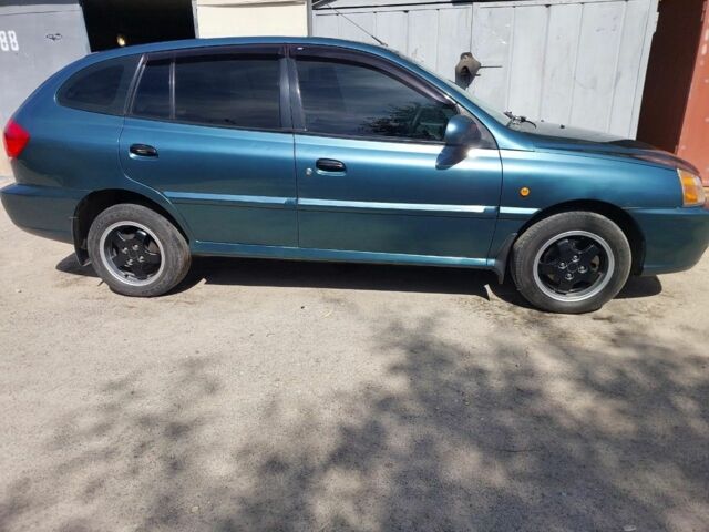 Зелений Кіа Ріо, об'ємом двигуна 0 л та пробігом 322 тис. км за 2692 $, фото 2 на Automoto.ua