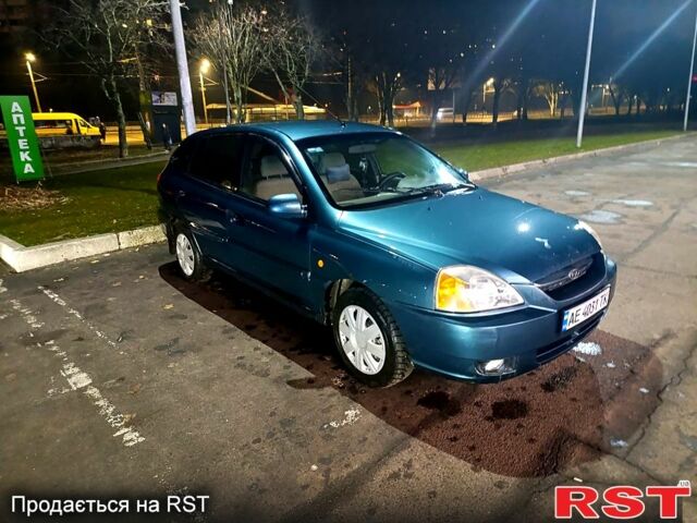 Зеленый Киа Рио, объемом двигателя 1.3 л и пробегом 0 тыс. км за 2500 $, фото 4 на Automoto.ua