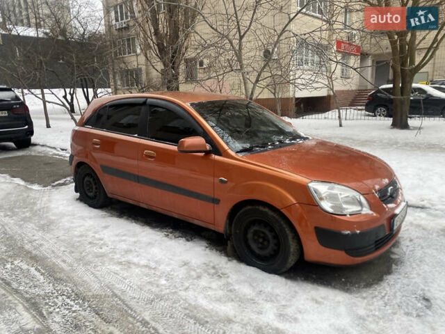 Оранжевый Киа Рио, объемом двигателя 1.4 л и пробегом 259 тыс. км за 4200 $, фото 9 на Automoto.ua