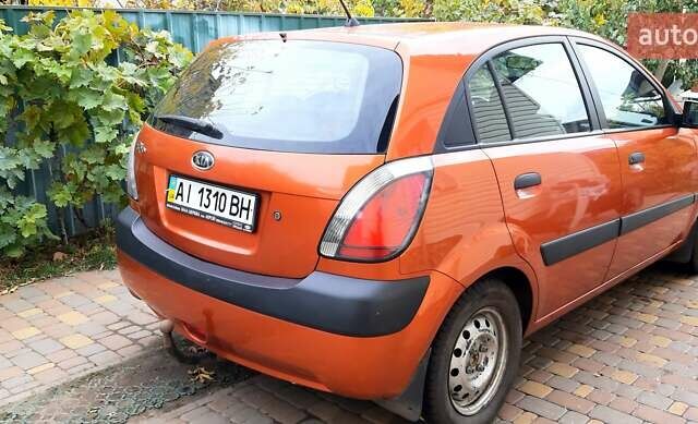 Помаранчевий Кіа Ріо, об'ємом двигуна 0 л та пробігом 75 тис. км за 4700 $, фото 1 на Automoto.ua