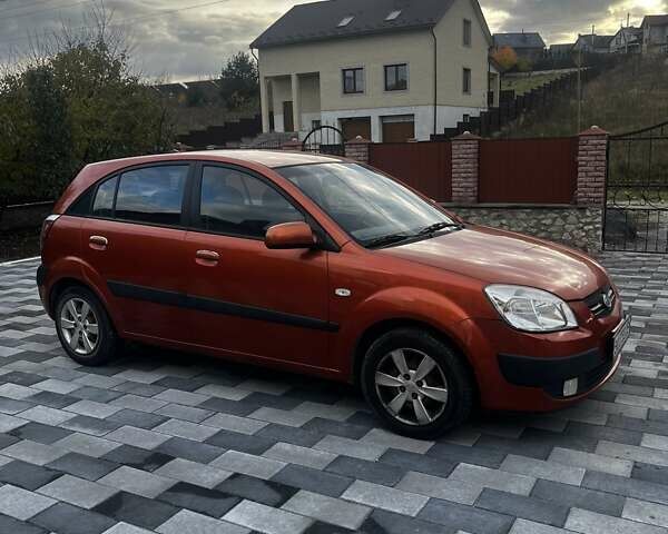 Кіа Ріо 2008 у Тернополі на Automoto.ua Помаранчевий Кіа Ріо, об'ємом двигуна 1.4 л та пробігом 230 тис. км за 3900 $, фото 6 на Automoto.ua