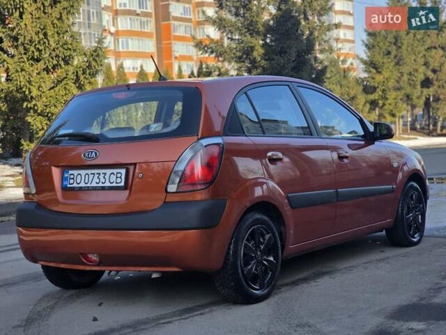 Оранжевый Киа Рио, объемом двигателя 1.4 л и пробегом 232 тыс. км за 3999 $, фото 11 на Automoto.ua