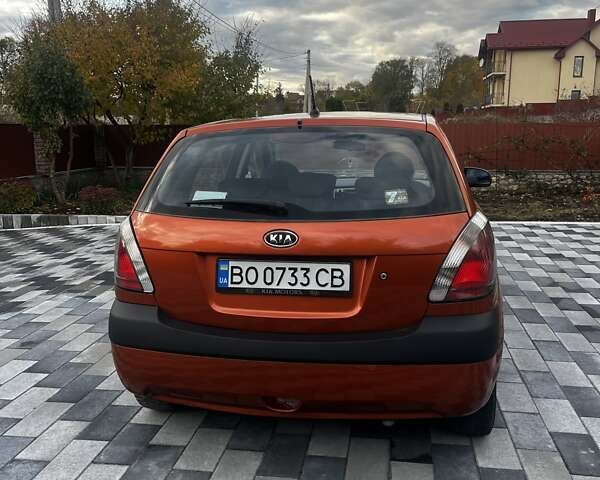 Кіа Ріо 2008 у Тернополі на Automoto.ua Помаранчевий Кіа Ріо, об'ємом двигуна 1.4 л та пробігом 230 тис. км за 3900 $, фото 13 на Automoto.ua