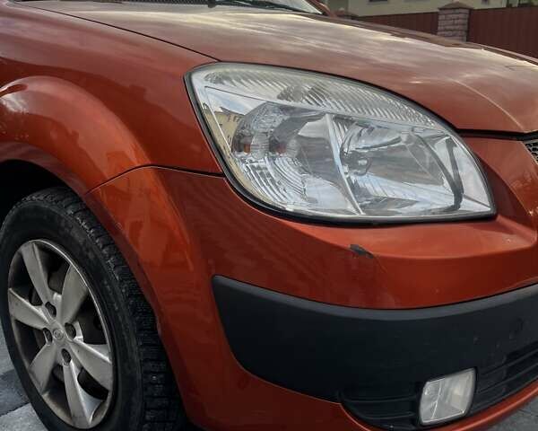 Кіа Ріо 2008 у Тернополі на Automoto.ua Помаранчевий Кіа Ріо, об'ємом двигуна 1.4 л та пробігом 230 тис. км за 3900 $, фото 28 на Automoto.ua