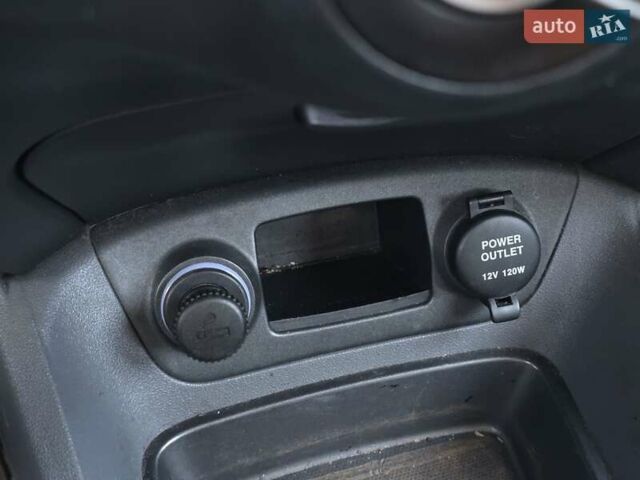 Оранжевый Киа Рио, объемом двигателя 1.4 л и пробегом 232 тыс. км за 3999 $, фото 35 на Automoto.ua