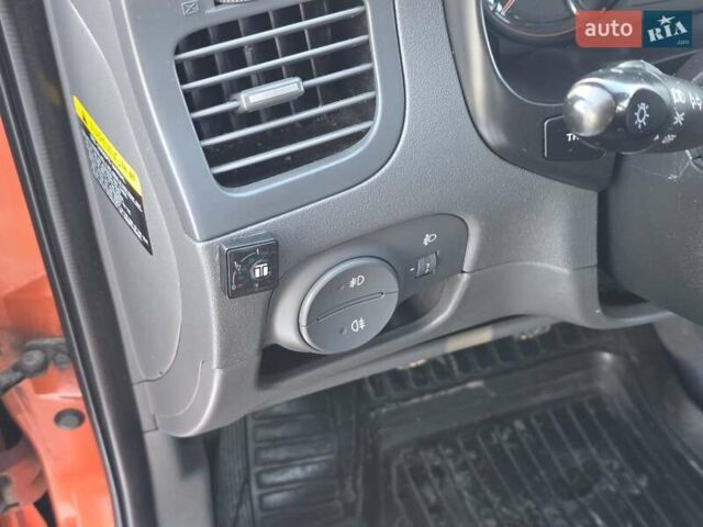 Оранжевый Киа Рио, объемом двигателя 1.4 л и пробегом 232 тыс. км за 3999 $, фото 15 на Automoto.ua