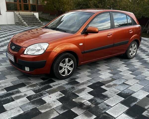 Кіа Ріо 2008 у Тернополі на Automoto.ua Помаранчевий Кіа Ріо, об'ємом двигуна 1.4 л та пробігом 230 тис. км за 3900 $, фото 16 на Automoto.ua