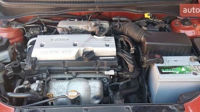 Помаранчевий Кіа Ріо, об'ємом двигуна 1.4 л та пробігом 164 тис. км за 5600 $, фото 8 на Automoto.ua