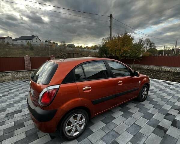 Кіа Ріо 2008 у Тернополі на Automoto.ua Помаранчевий Кіа Ріо, об'ємом двигуна 1.4 л та пробігом 230 тис. км за 3900 $, фото 8 на Automoto.ua