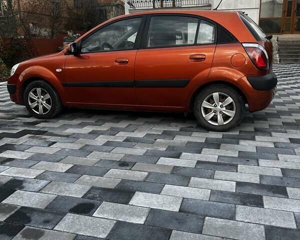 Кіа Ріо 2008 у Тернополі на Automoto.ua Помаранчевий Кіа Ріо, об'ємом двигуна 1.4 л та пробігом 230 тис. км за 3900 $, фото 9 на Automoto.ua