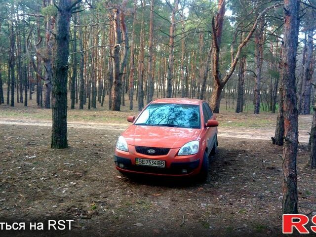 Оранжевый Киа Рио, объемом двигателя 1.3 л и пробегом 138 тыс. км за 5500 $, фото 7 на Automoto.ua