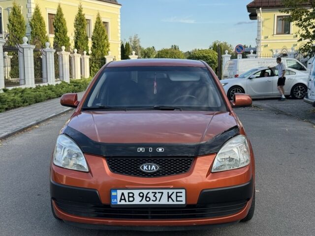 Помаранчевий Кіа Ріо, об'ємом двигуна 1.4 л та пробігом 152 тис. км за 4651 $, фото 2 на Automoto.ua