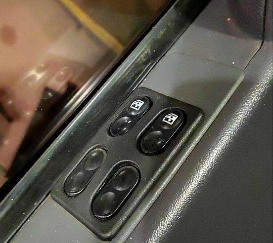 Оранжевый Киа Рио, объемом двигателя 1.4 л и пробегом 0 тыс. км за 3600 $, фото 8 на Automoto.ua