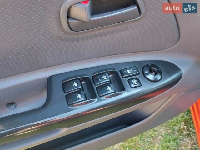 Оранжевый Киа Рио, объемом двигателя 1.4 л и пробегом 125 тыс. км за 5000 $, фото 6 на Automoto.ua