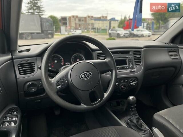 Оранжевый Киа Рио, объемом двигателя 0 л и пробегом 123 тыс. км за 4500 $, фото 10 на Automoto.ua