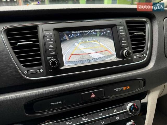 Білий Кіа Седона, об'ємом двигуна 3.34 л та пробігом 90 тис. км за 21990 $, фото 25 на Automoto.ua