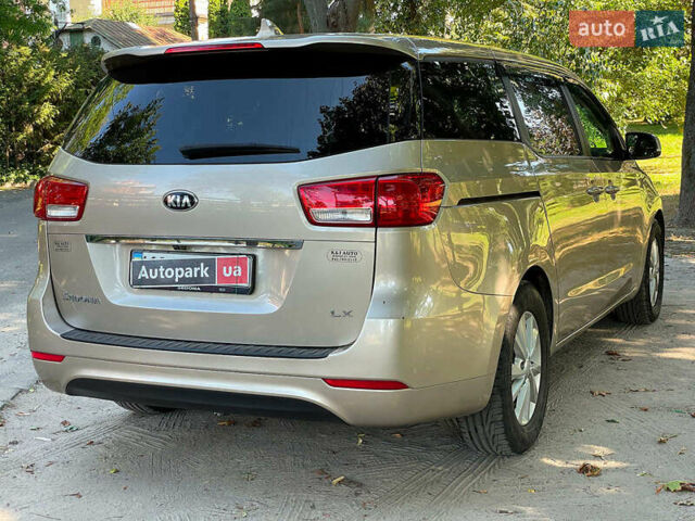 Бежевый Киа Седона, объемом двигателя 3.3 л и пробегом 130 тыс. км за 16690 $, фото 9 на Automoto.ua
