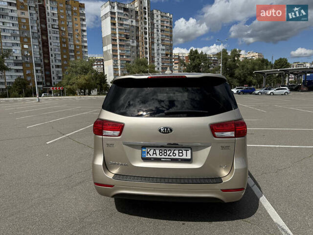 Бежевый Киа Седона, объемом двигателя 3.31 л и пробегом 130 тыс. км за 14300 $, фото 3 на Automoto.ua