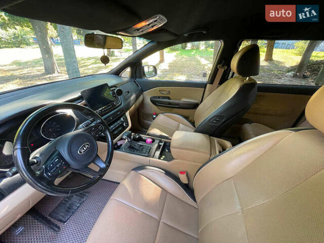 Бежевый Киа Седона, объемом двигателя 3.3 л и пробегом 130 тыс. км за 16690 $, фото 31 на Automoto.ua