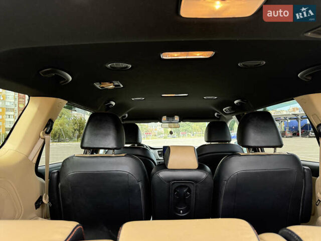 Бежевый Киа Седона, объемом двигателя 3.31 л и пробегом 130 тыс. км за 14300 $, фото 21 на Automoto.ua