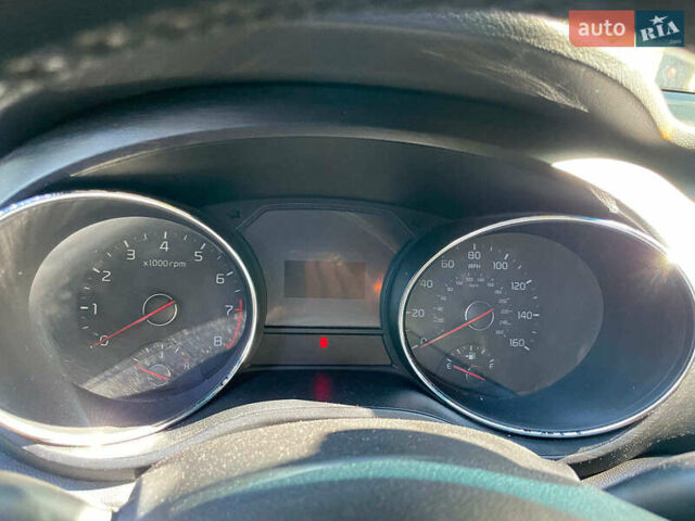 Бежевый Киа Седона, объемом двигателя 3.3 л и пробегом 130 тыс. км за 16690 $, фото 25 на Automoto.ua