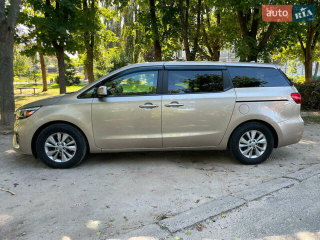 Бежевый Киа Седона, объемом двигателя 3.3 л и пробегом 130 тыс. км за 16690 $, фото 15 на Automoto.ua