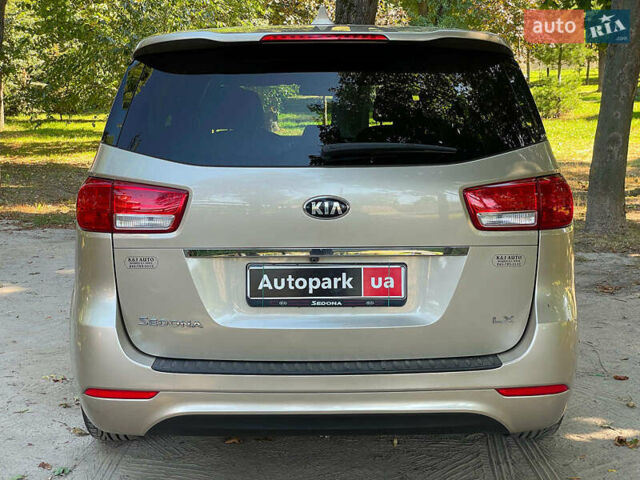 Бежевый Киа Седона, объемом двигателя 3.3 л и пробегом 130 тыс. км за 16690 $, фото 8 на Automoto.ua
