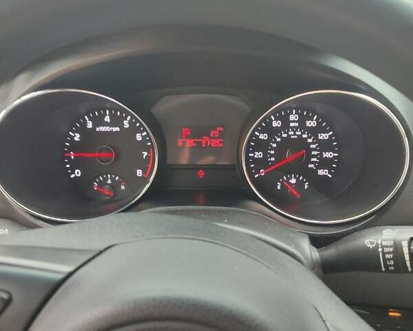 Чорний Кіа Седона, об'ємом двигуна 3.3 л та пробігом 148 тис. км за 13434 $, фото 14 на Automoto.ua