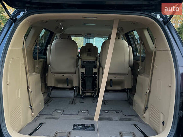 Черный Киа Седона, объемом двигателя 3.34 л и пробегом 181 тыс. км за 13999 $, фото 25 на Automoto.ua