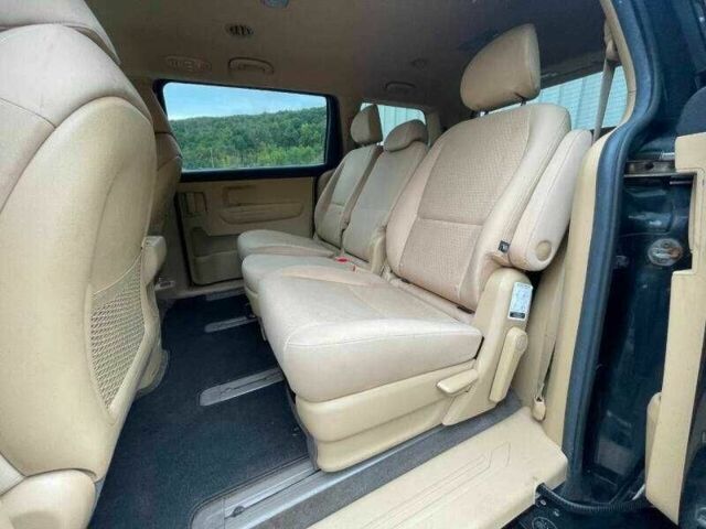 Черный Киа Седона, объемом двигателя 3.3 л и пробегом 97 тыс. км за 2900 $, фото 9 на Automoto.ua