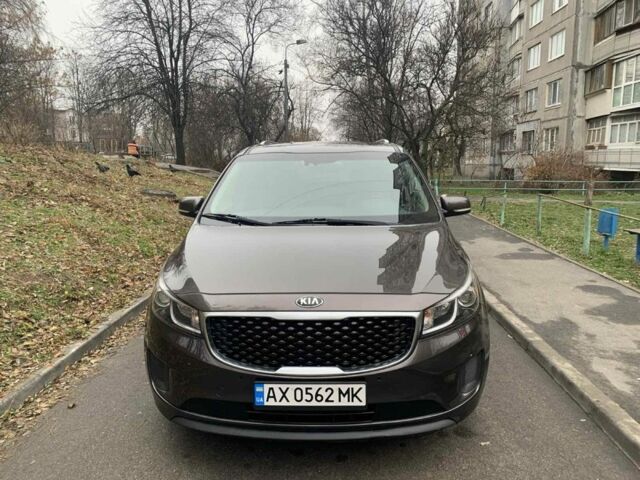 Коричневый Киа Седона, объемом двигателя 3.3 л и пробегом 120 тыс. км за 16500 $, фото 5 на Automoto.ua