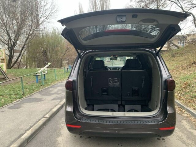 Коричневый Киа Седона, объемом двигателя 3.3 л и пробегом 120 тыс. км за 16500 $, фото 11 на Automoto.ua