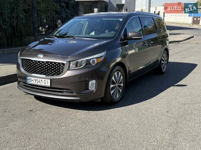 Коричневий Кіа Седона, об'ємом двигуна 3.34 л та пробігом 65 тис. км за 18500 $, фото 17 на Automoto.ua