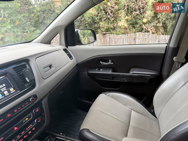 Коричневый Киа Седона, объемом двигателя 3.34 л и пробегом 108 тыс. км за 17000 $, фото 12 на Automoto.ua