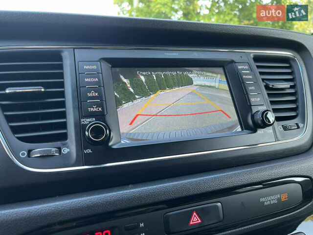 Красный Киа Седона, объемом двигателя 3.34 л и пробегом 126 тыс. км за 14990 $, фото 15 на Automoto.ua